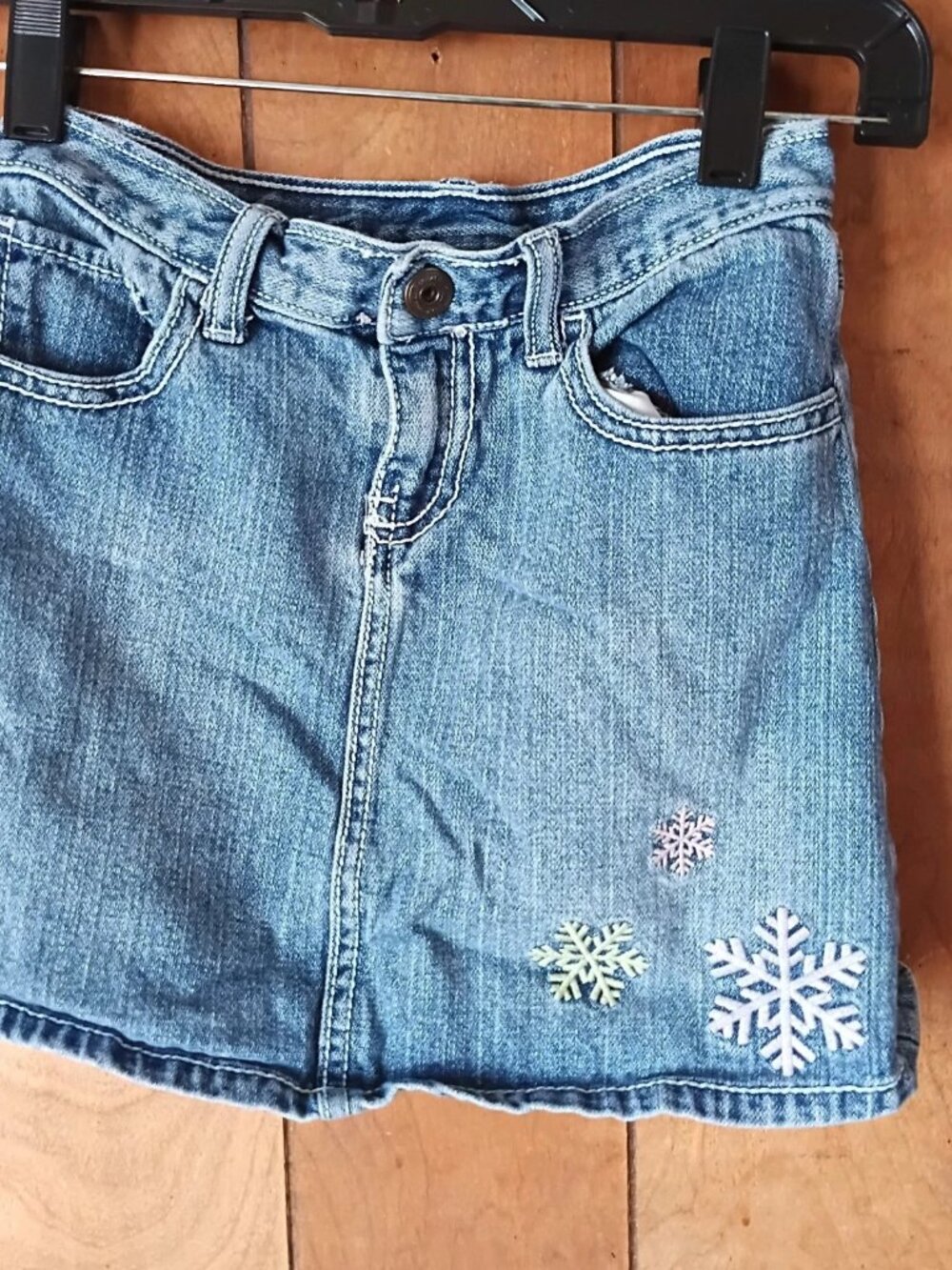 Crazy 8 Girls Denim Skirt Size 8 Blue Cotton Snowflake Embroidered Jean Skirt